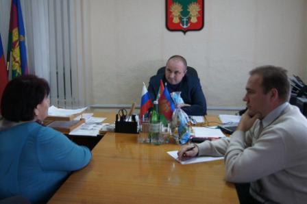 Жители поселений задали вопросы главе Тбилисского района